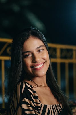 Anna, 26