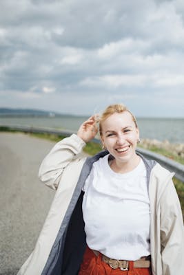 Sophie, 23